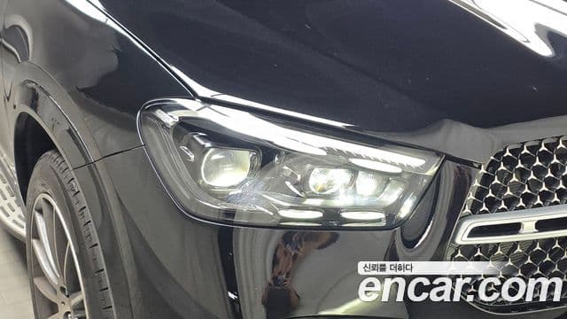 Mercedes-Benz GLE-Class 2025 — Photo 3/30