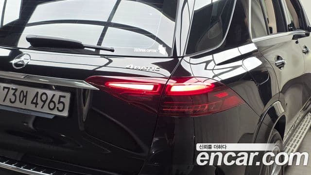 Mercedes-Benz GLE-Class 2025 — Photo 13/30