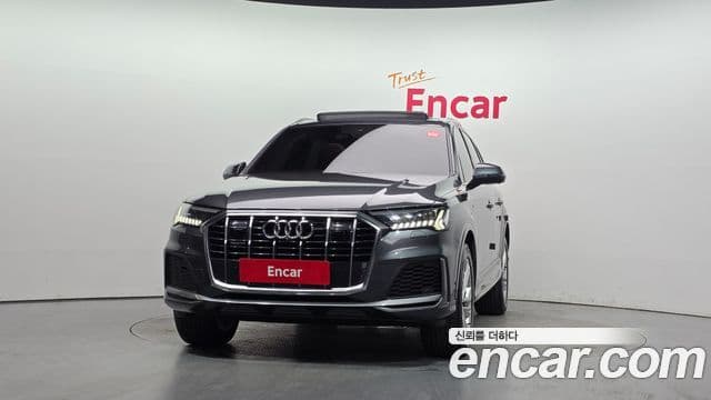 Audi Q7 2021 — ფოტო 3/20
