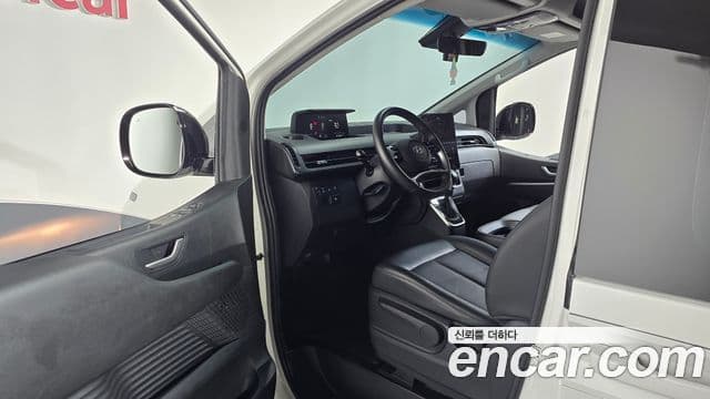 Hyundai Staria 2023 — Şəkil 10/20