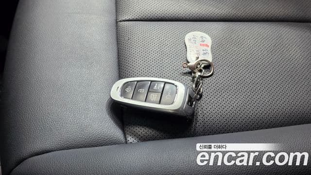Hyundai Staria 2023 — Şəkil 15/20