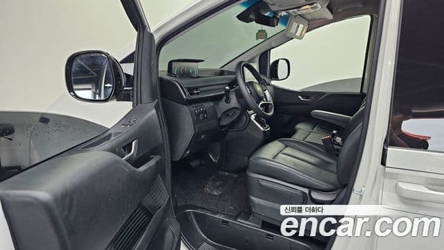 Hyundai Staria 2024 — Şəkil 10/20
