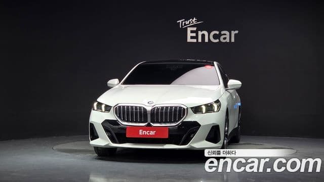 BMW 5 Series 2024 — ფოტო 2/20