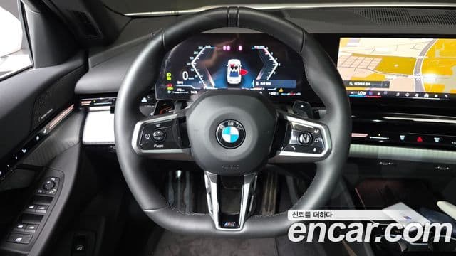 BMW 5 Series 2024 — ფოტო 13/20