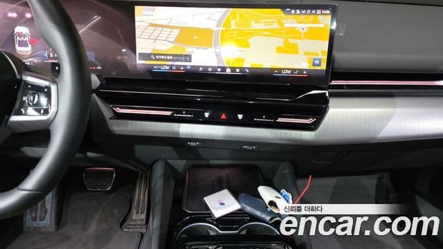 BMW 5 Series 2024 — ფოტო 15/20