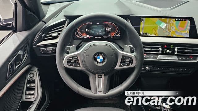 BMW 1 Series 2021 — Şəkil 13/20