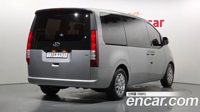 Hyundai Staria 2021 — Photo 31/31