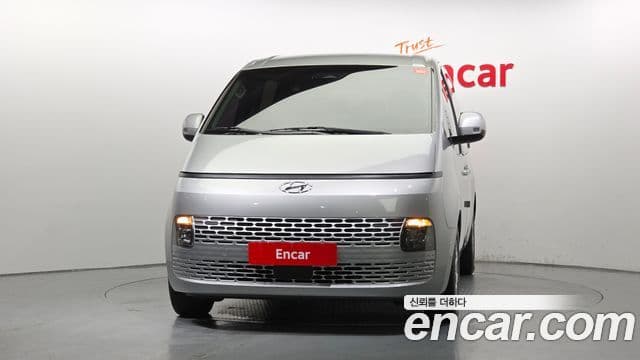 Hyundai Staria 2021 — Photo 16/31