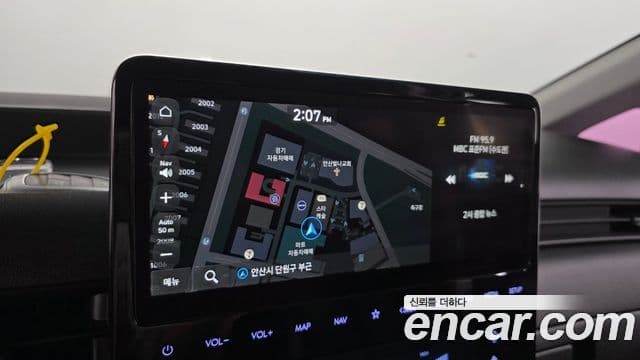 Hyundai Staria 2021 — Photo 4/31