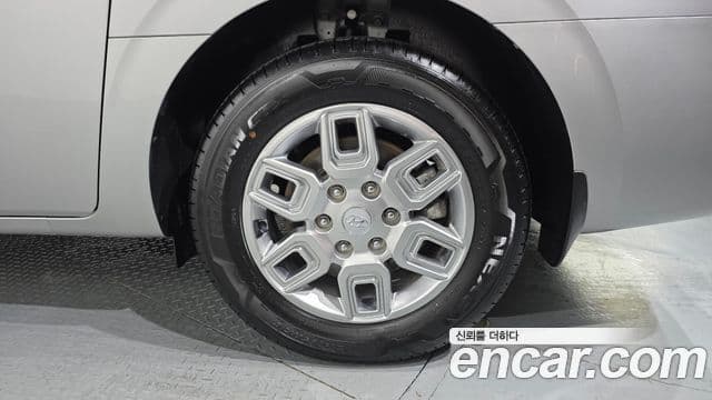 Hyundai Staria 2021 — Photo 28/31