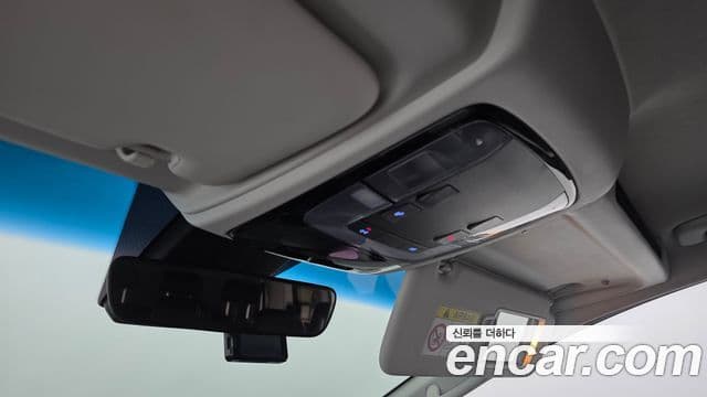 Hyundai Staria 2021 — Photo 18/31