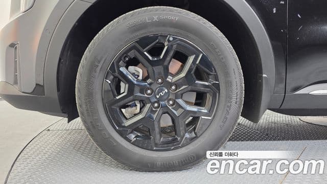 Kia Sorento 2024 — ფოტო 27/37