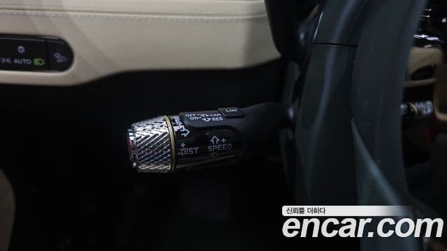 Bentley Continental GT 2025 — Photo 26/36