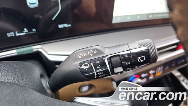 Kia Sorento 2024 — Şəkil 18/20