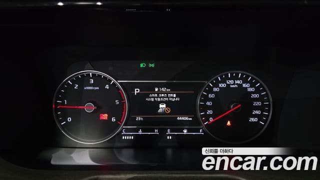 Kia Sorento 2021 — Фото 8/20