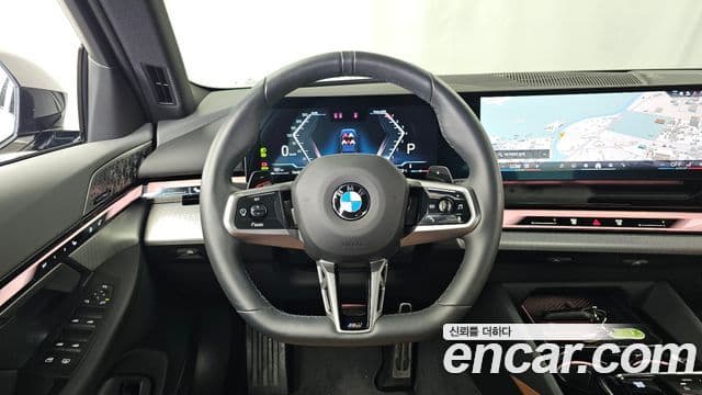 BMW 5 Series 2024 — Şəkil 13/20