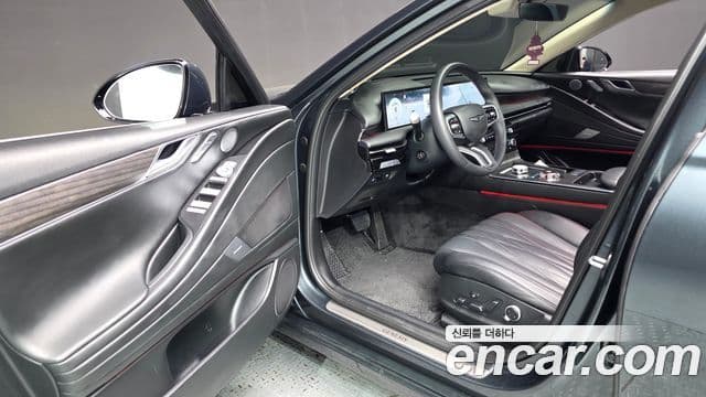 Genesis Electrified G80 2025 — Şəkil 9/20
