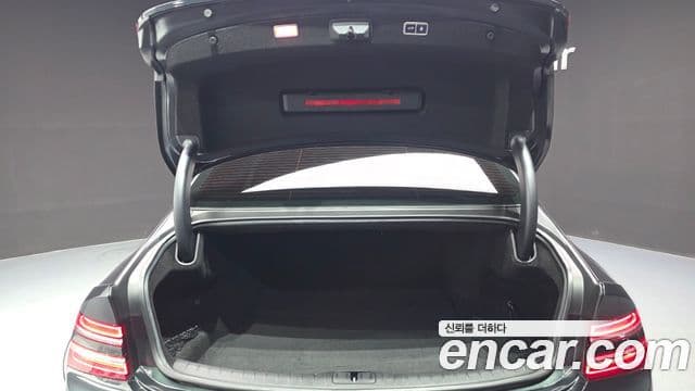 Genesis Electrified G80 2025 — Şəkil 17/20