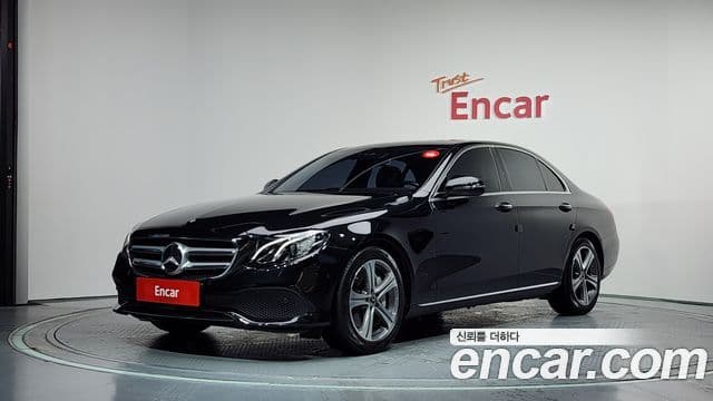 Mercedes-Benz E-Class 2019 — Şəkil 1/20