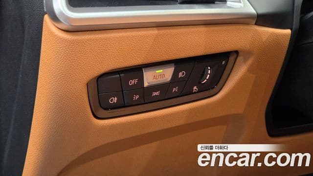BMW 3 Series 2025 — ფოტო 17/20