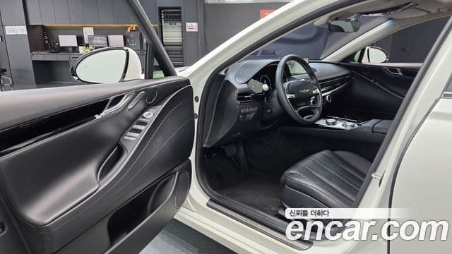 Genesis Electrified G80 2023 — Şəkil 10/20