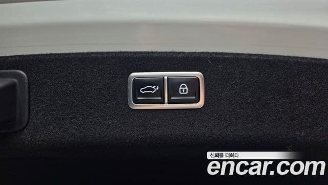 Genesis G80 2023 — Photo 29/35