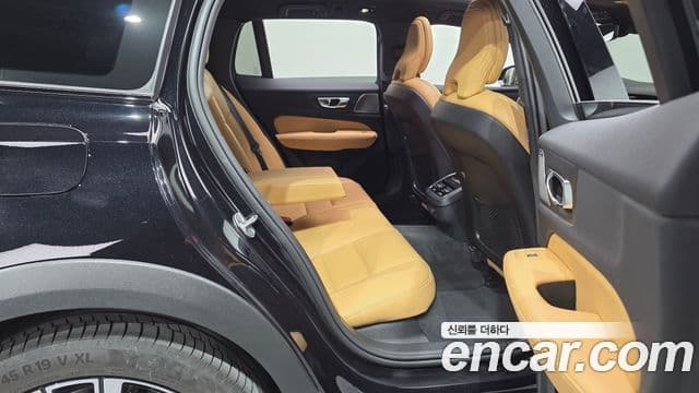 Volvo V60 Cross Country 2024 — ფოტო 11/20