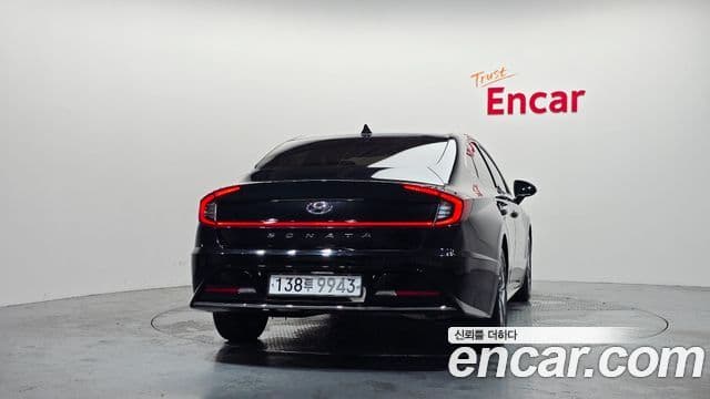 Hyundai Sonata 2022 — ფოტო 4/20