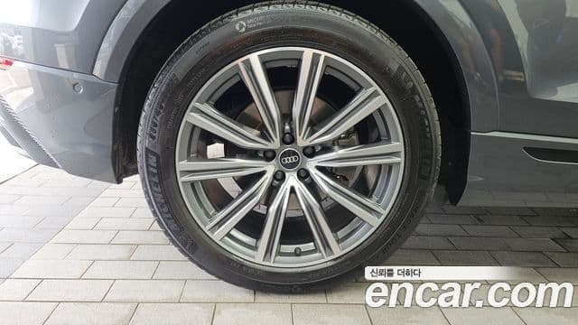 Audi Q7 2021 — Şəkil 4/20