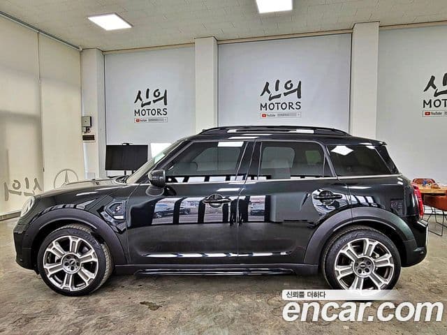 Mini Cooper S Countryman 2023 — ფოტო 5/20