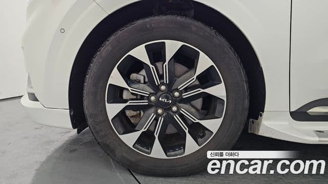 Kia Carnival 2023 — Şəkil 5/20