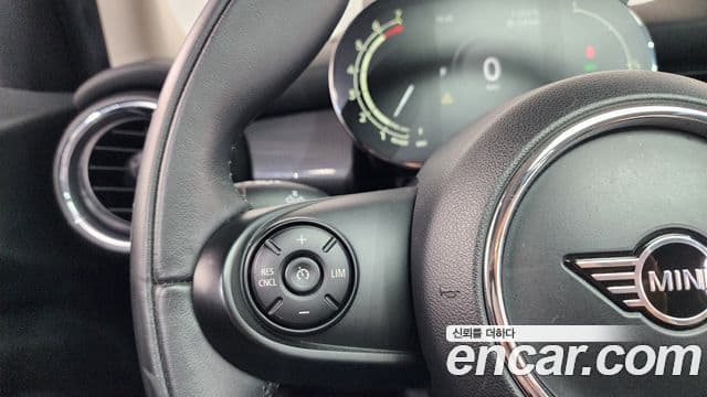 Mini Cooper 2021 — Şəkil 32/33