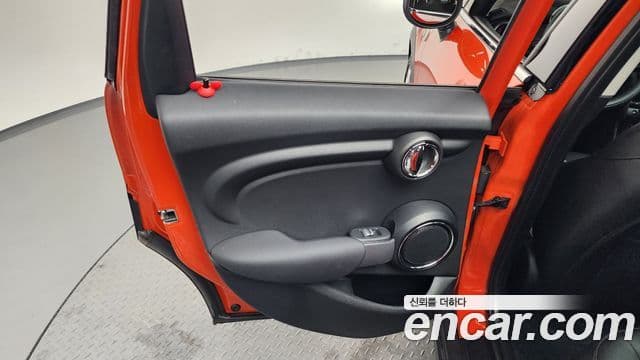 Mini Cooper 2021 — Şəkil 12/33