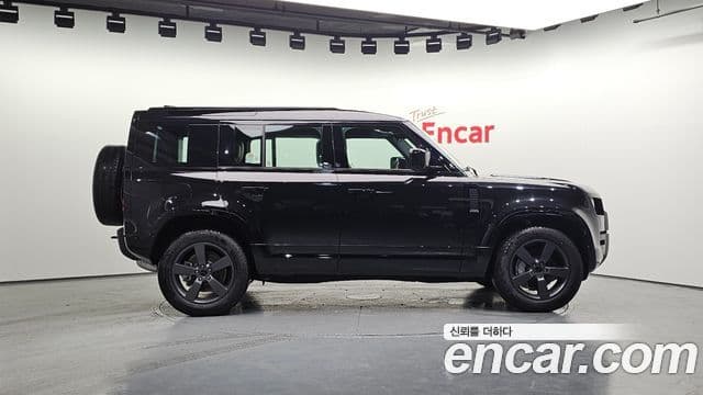 Land Rover Defender 2026 — фото 5 из 20
