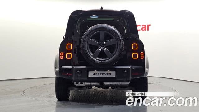 Land Rover Defender 2026 — фото 6 из 20