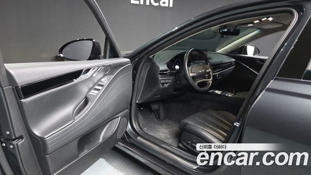 Genesis Electrified G80 2021 — Şəkil 10/20