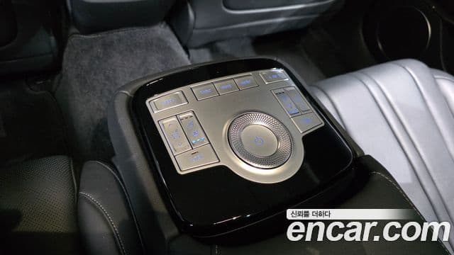 Genesis Electrified G80 2021 — Şəkil 19/20