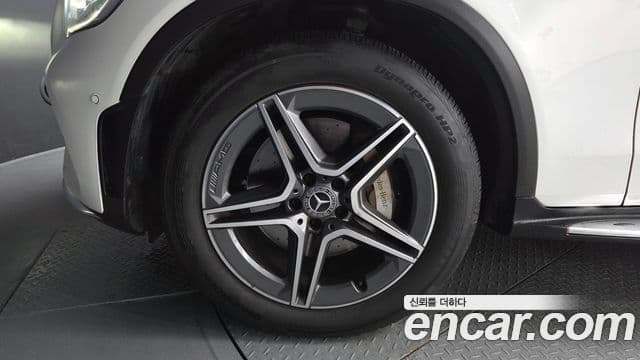 Mercedes-Benz GLC-Class 2020 — ფოტო 5/20
