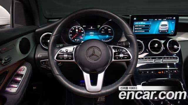 Mercedes-Benz GLC-Class 2020 — ფოტო 14/20