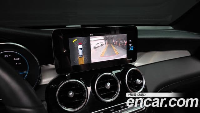 Mercedes-Benz GLC-Class 2020 — ფოტო 16/20