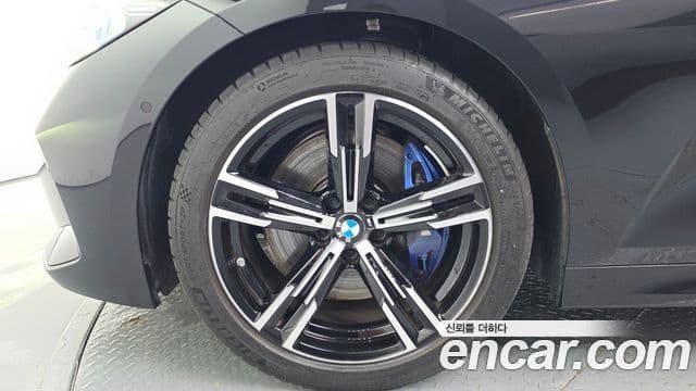 BMW 3 Series 2025 — фото 5 из 20
