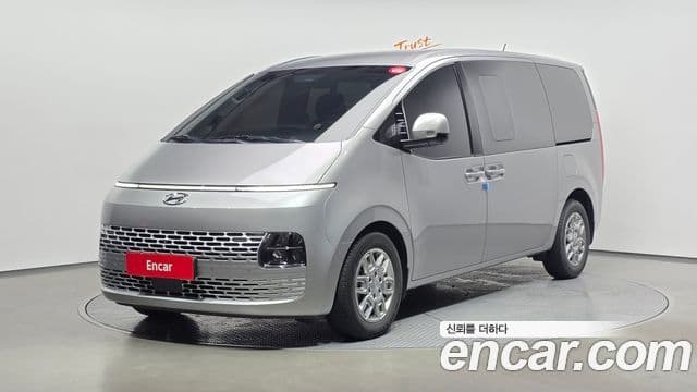 Hyundai Staria 2023 — Şəkil 1/20