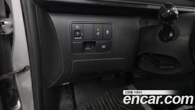 Hyundai Staria 2023 — Şəkil 19/20