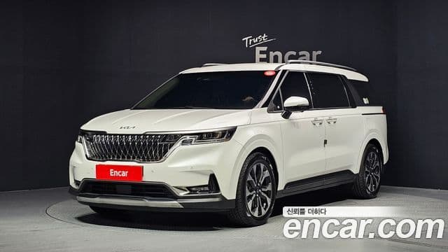 Kia Carnival 2023 — ფოტო 1/20