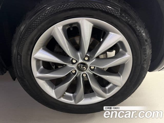 Infiniti QX50 2019 — Şəkil 20/20