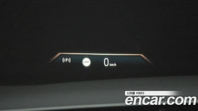 BMW 7 Series 2023 — ფოტო 14/20