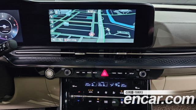 Kia Carnival 2022 — ფოტო 13/20
