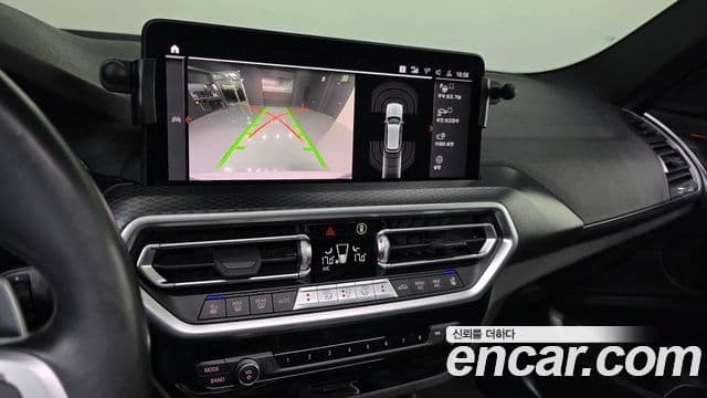 BMW X3 2022 — ფოტო 17/20