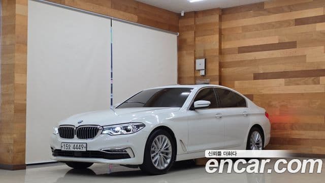 BMW 5 Series 2019 — Şəkil 10/20