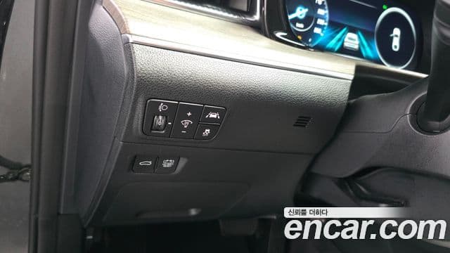 Kia K5 2023 — фото 18 из 20